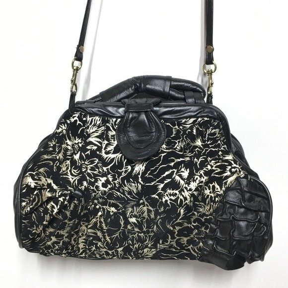 Lopez Camacho Gold Floral Design Leather Bag - Picture 12 of 15